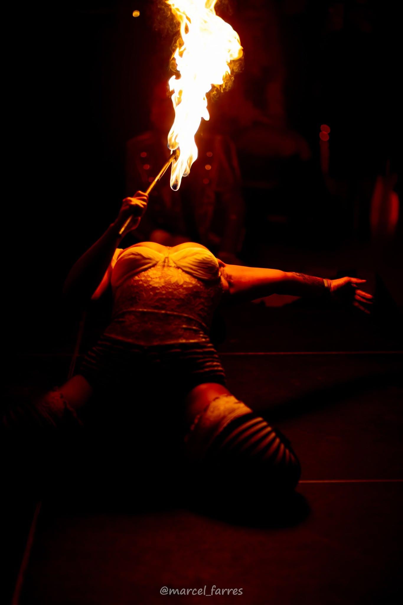 The Obscuras Ball - Apparition image 4